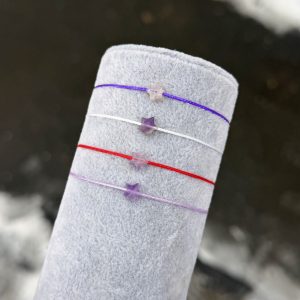 Brățară cu șnur reglabil și steluță Ametist